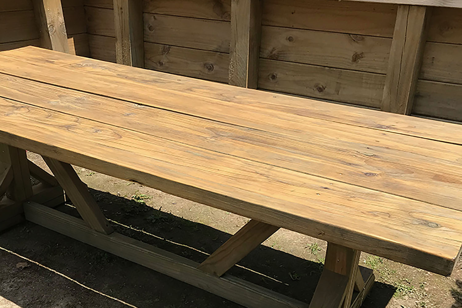 How to Refurbish an Outdoor Table Living a Real Life